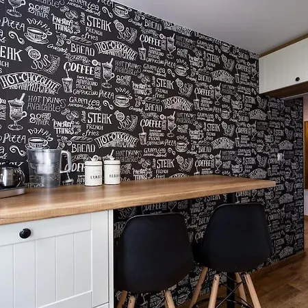 Apartman Uroczy, Komfortowy Dla 6 Osob - *